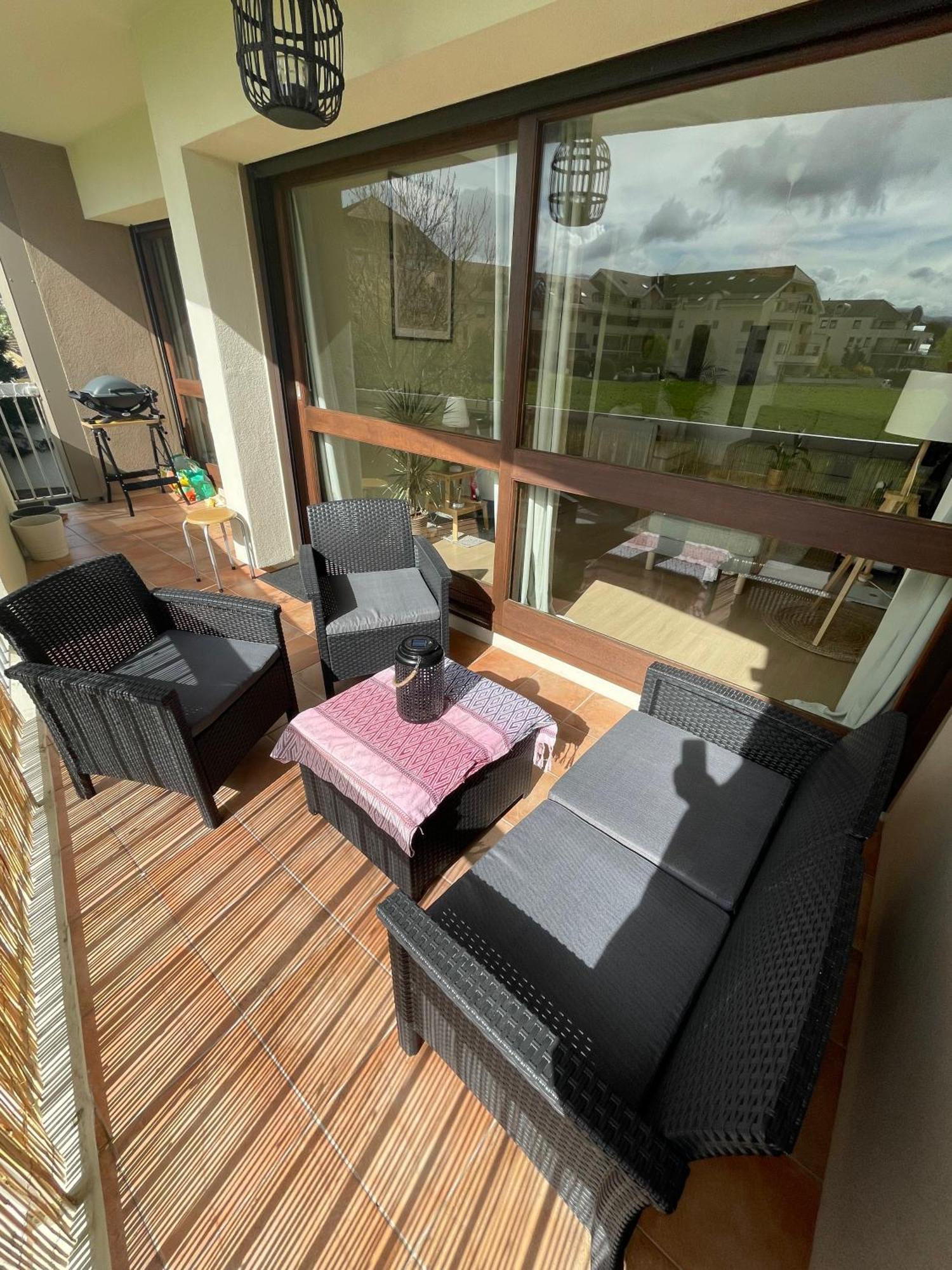 Appartement Tres Cosy A 5 Min Aeroport Geneve Ferney-Voltaire Exterior foto
